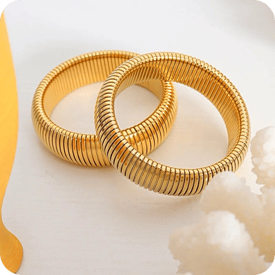 Cobra Bangle
