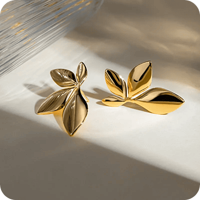Fiora Studs