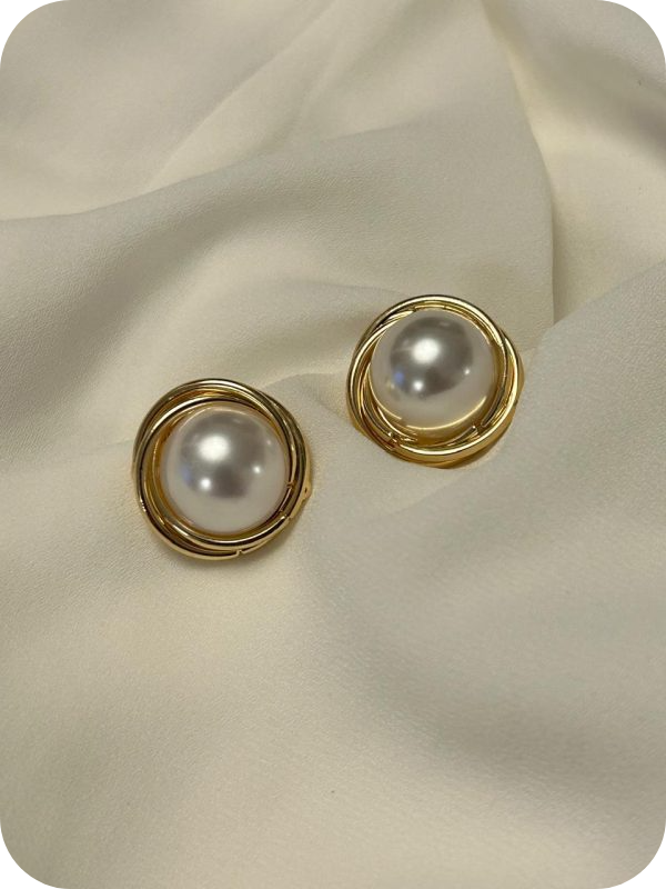 Vintage Elegant Pearls