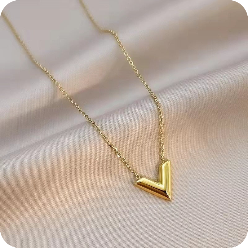 Louis Vuitton V Necklace