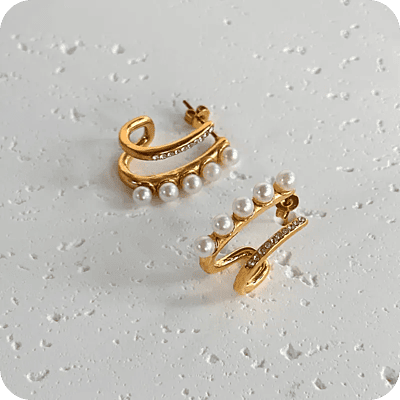 Irregular Studs w/ Pearls